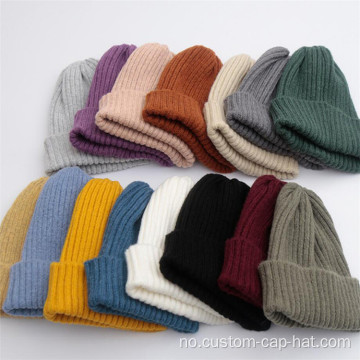 Kvinner Beanies Solidfarge myk elastisk strikket hatt